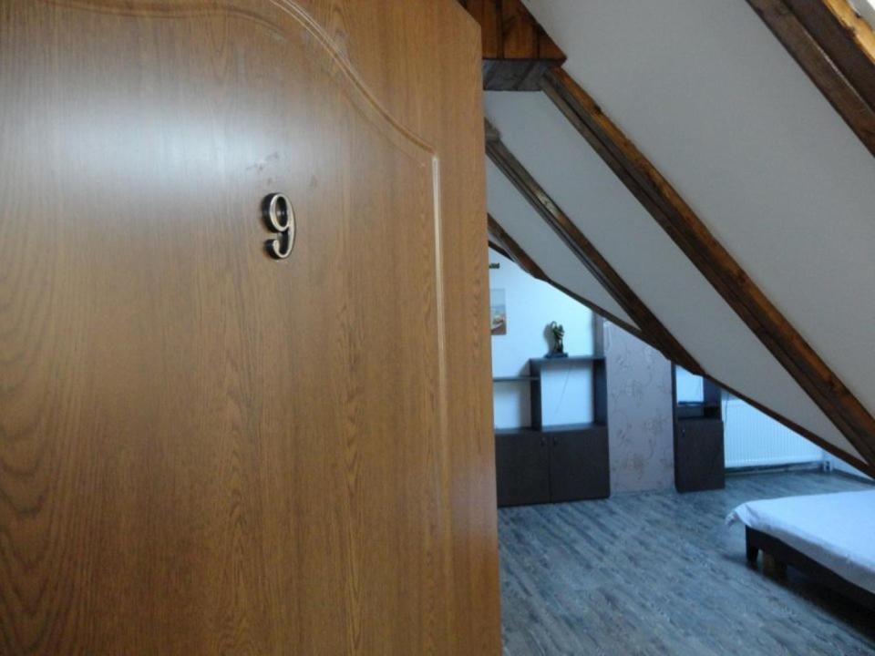 Hotel Quik Braszów Zewnętrze zdjęcie